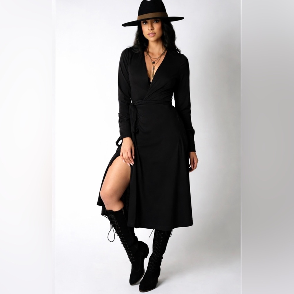Joyfolie Black Long Sleeve Wrap Dress NWT Size Large